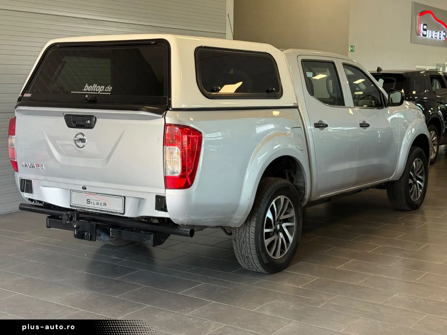 NISSAN Navara NP300 Visia Double Cab 4x4 Hardtop