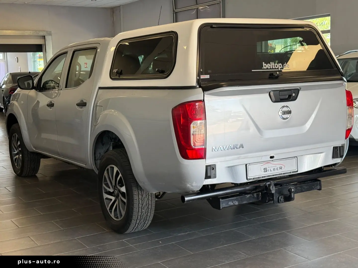 NISSAN Navara NP300 Visia Double Cab 4x4 Hardtop