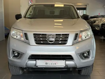 NISSAN Navara NP300 Visia Double Cab 4x4 Hardtop