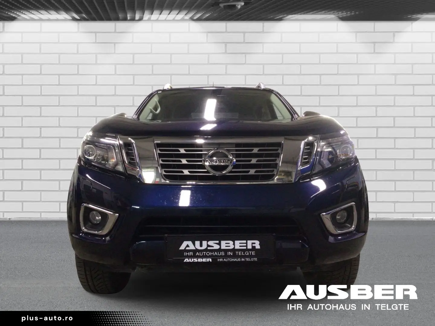NISSAN Navara Tekna Double Cab 4x4 6MT