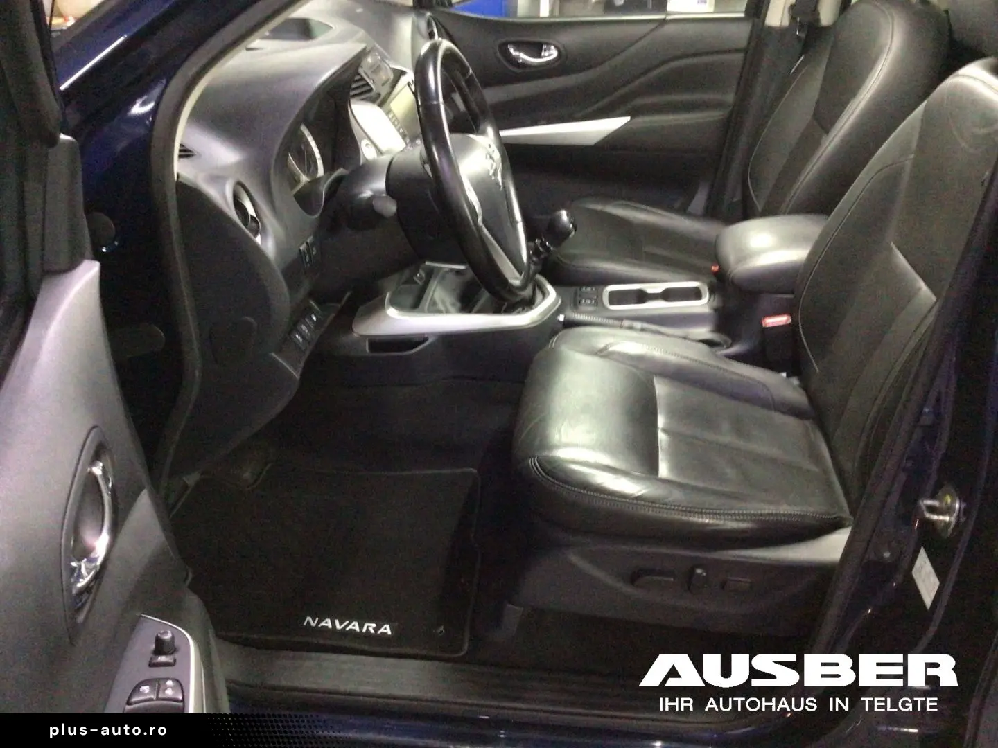 NISSAN Navara Tekna Double Cab 4x4 6MT