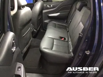 NISSAN Navara Tekna Double Cab 4x4 6MT