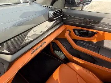Lamborghini Urus 4.0 V8 SE Carbon&Carbon Night Vision PD26