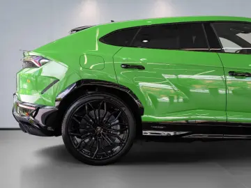 Lamborghini Urus 4.0 V8 PHEV SE