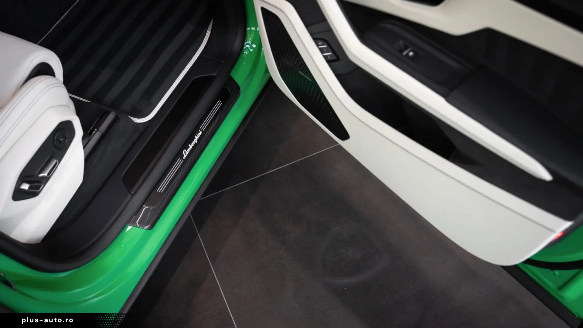 Lamborghini Urus 4.0 V8 PHEV SE