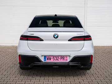 BMW 740d xDrive M Sport Pano 360 Soft-Close HUD
