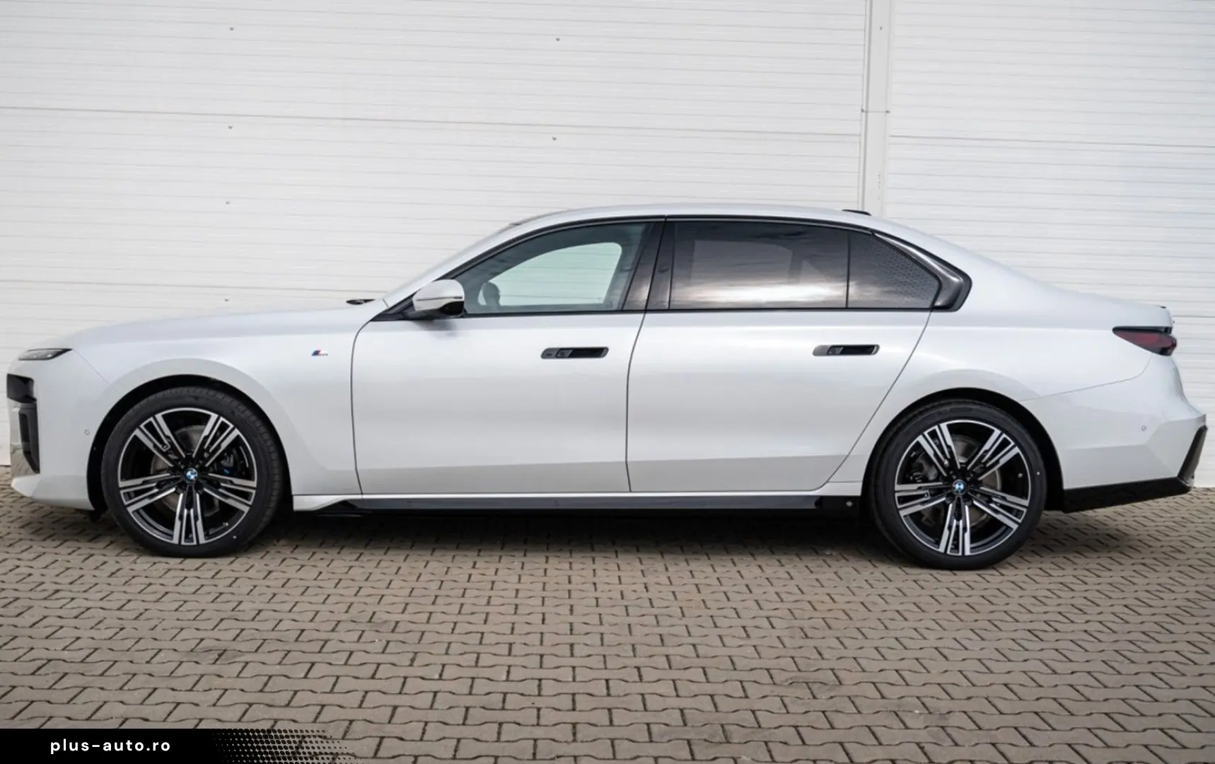 BMW 740d xDrive M Sport Pano 360 Soft-Close HUD