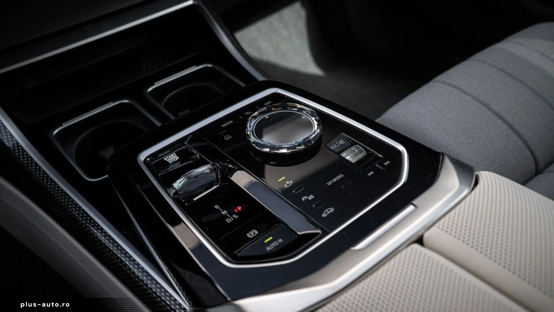 BMW 740d xDrive M Sport Pano 360 Soft-Close HUD