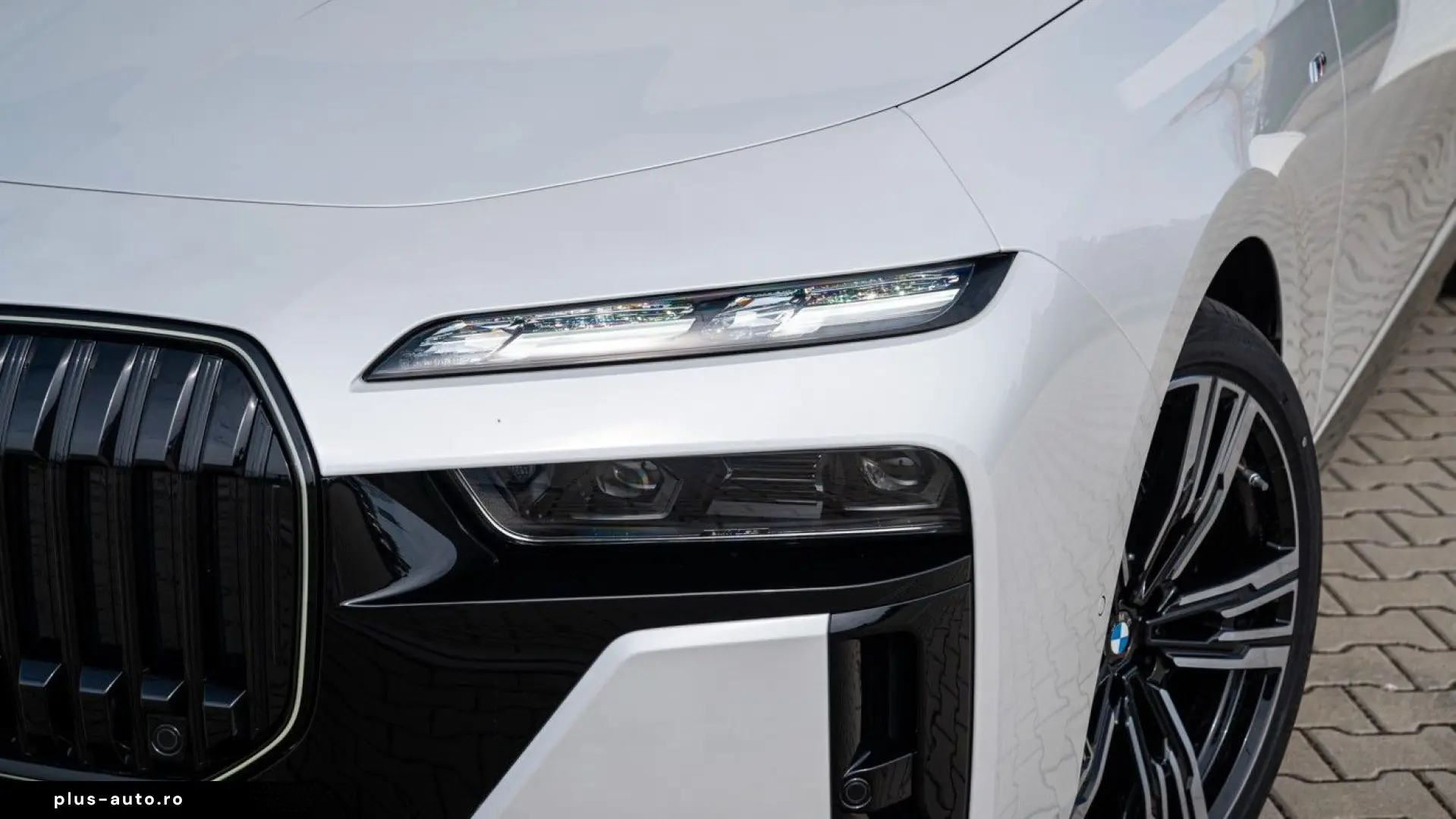 BMW 740d xDrive M Sport Pano 360 Soft-Close HUD