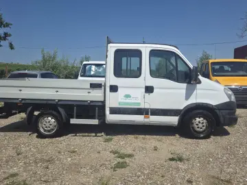 Iveco Daily 35S13  7 locuri  platforma cu obloane   AC