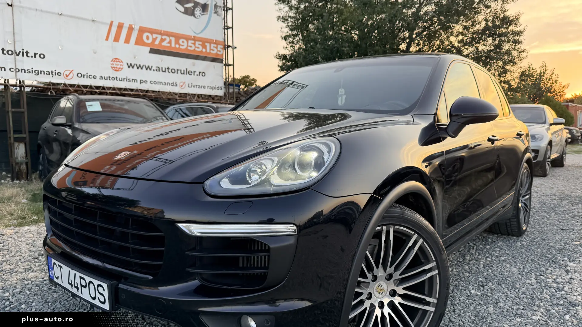 12000e avans si 11000e in rate directe