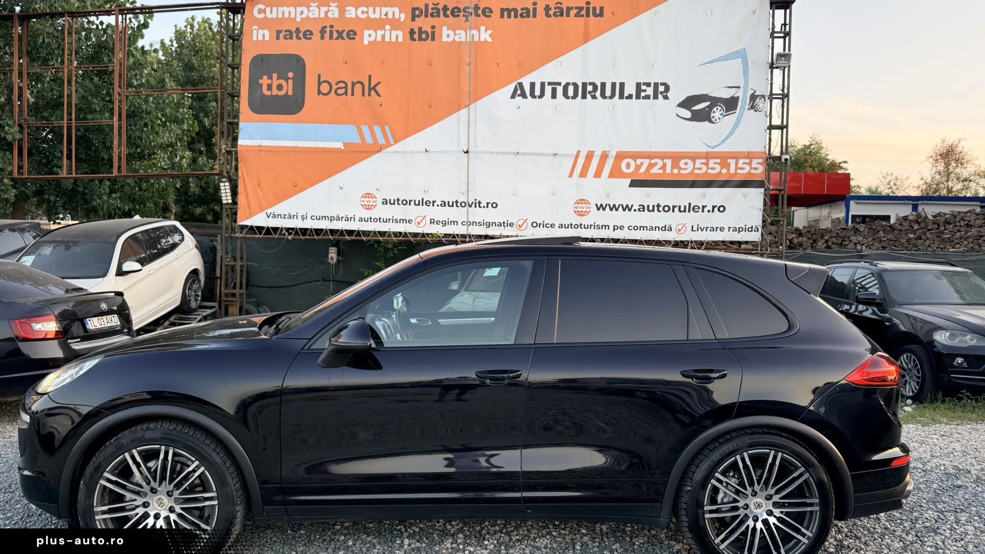 12000e avans si 11000e in rate directe