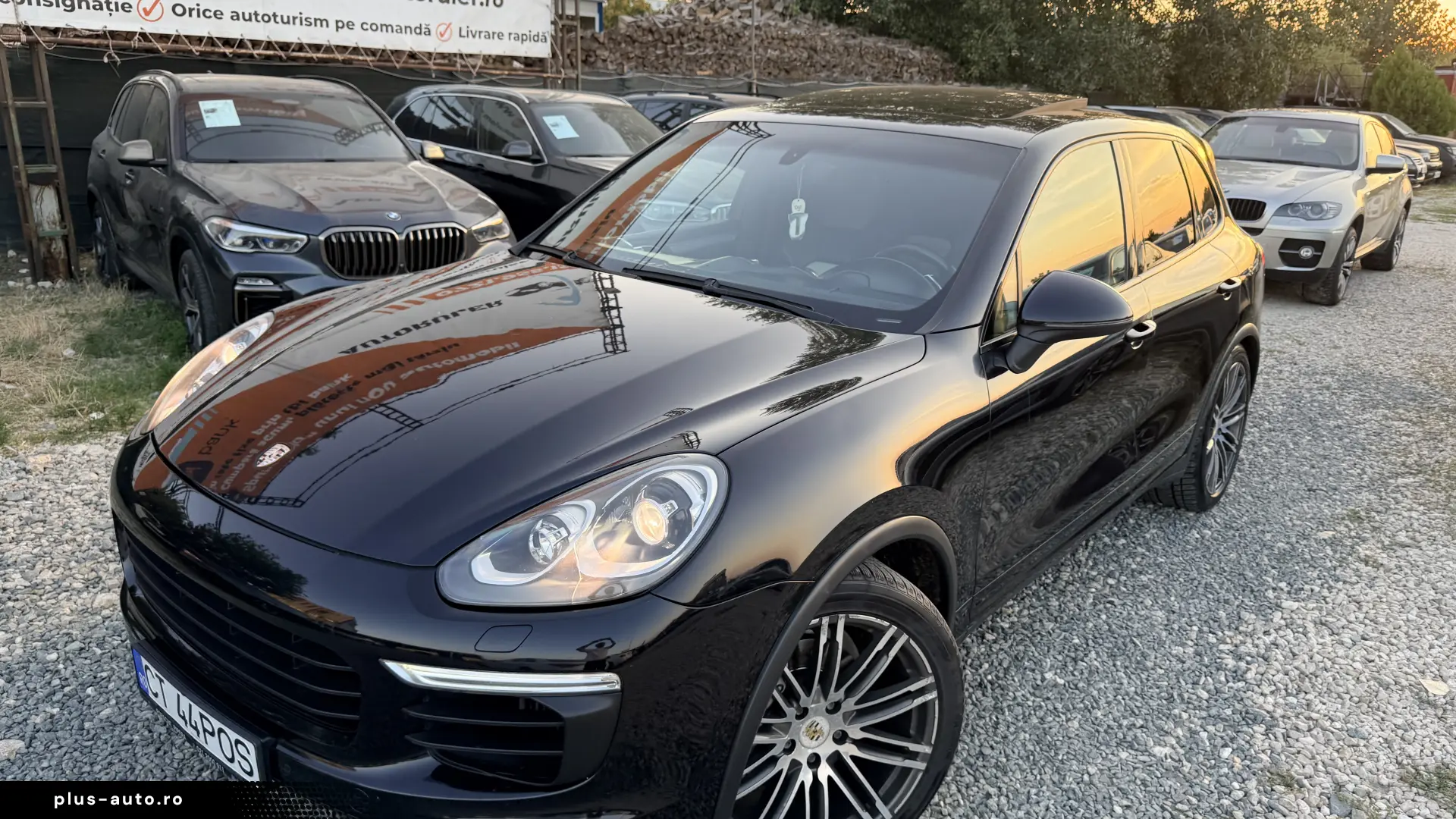 12000e avans si 11000e in rate directe