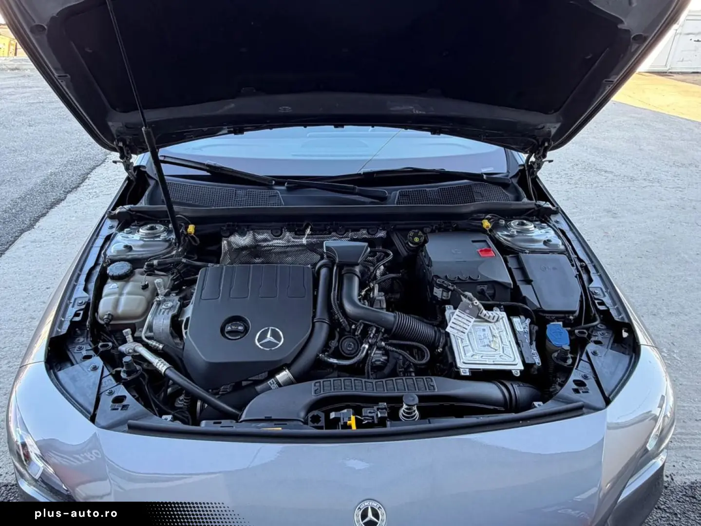 Mercedes-Benz Cla-180