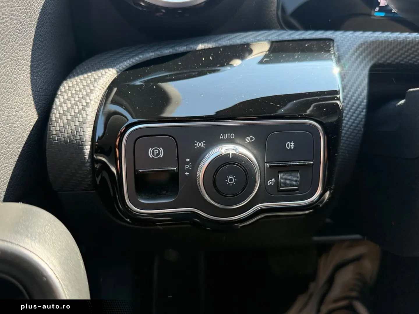 Mercedes-Benz A-200