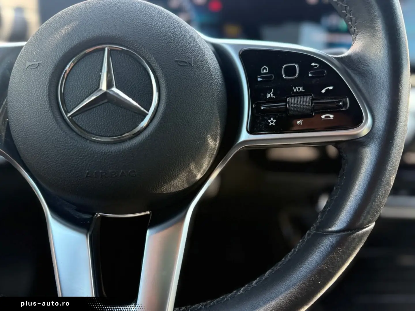 Mercedes-Benz A-200