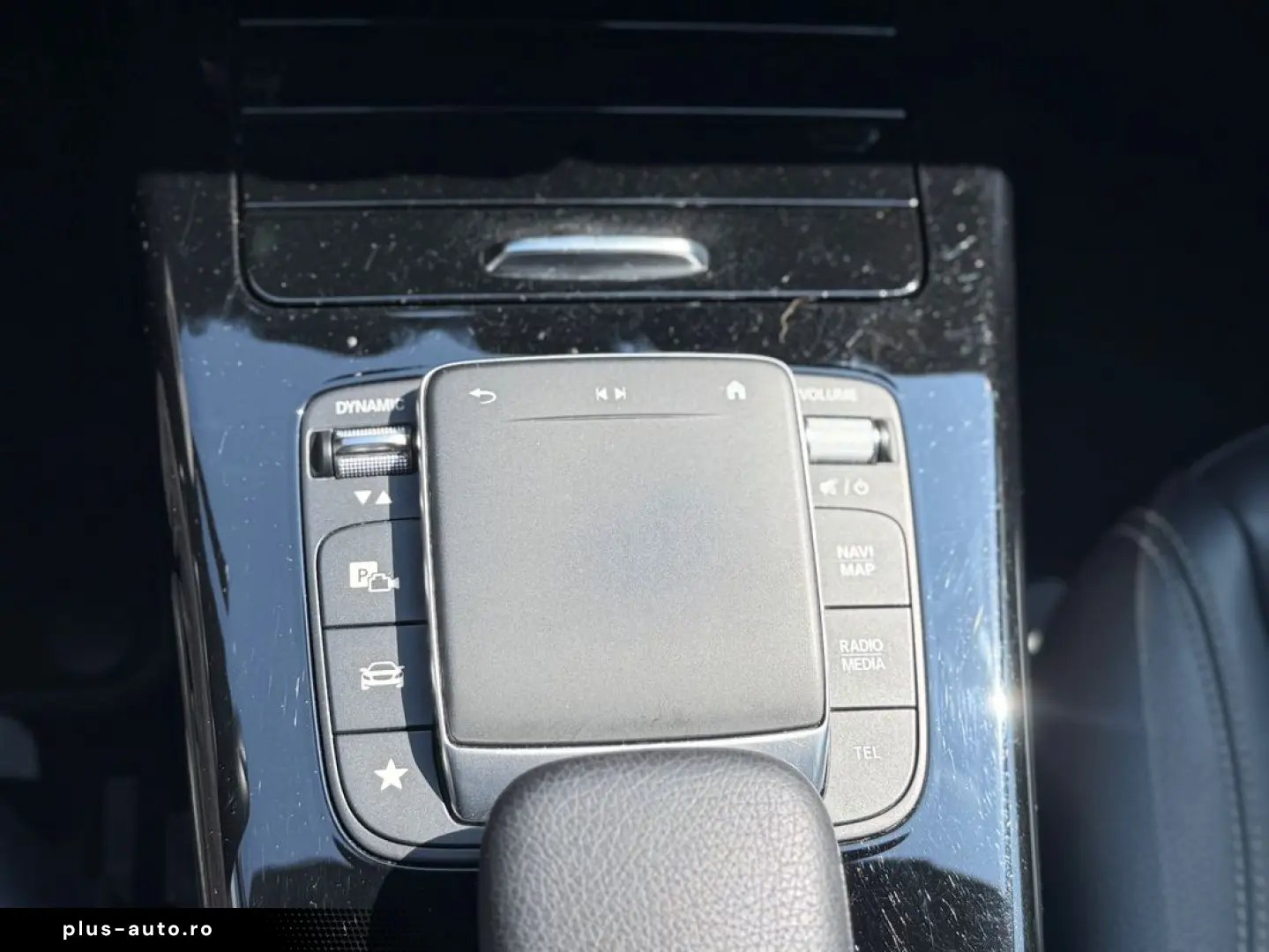 Mercedes-Benz A-200