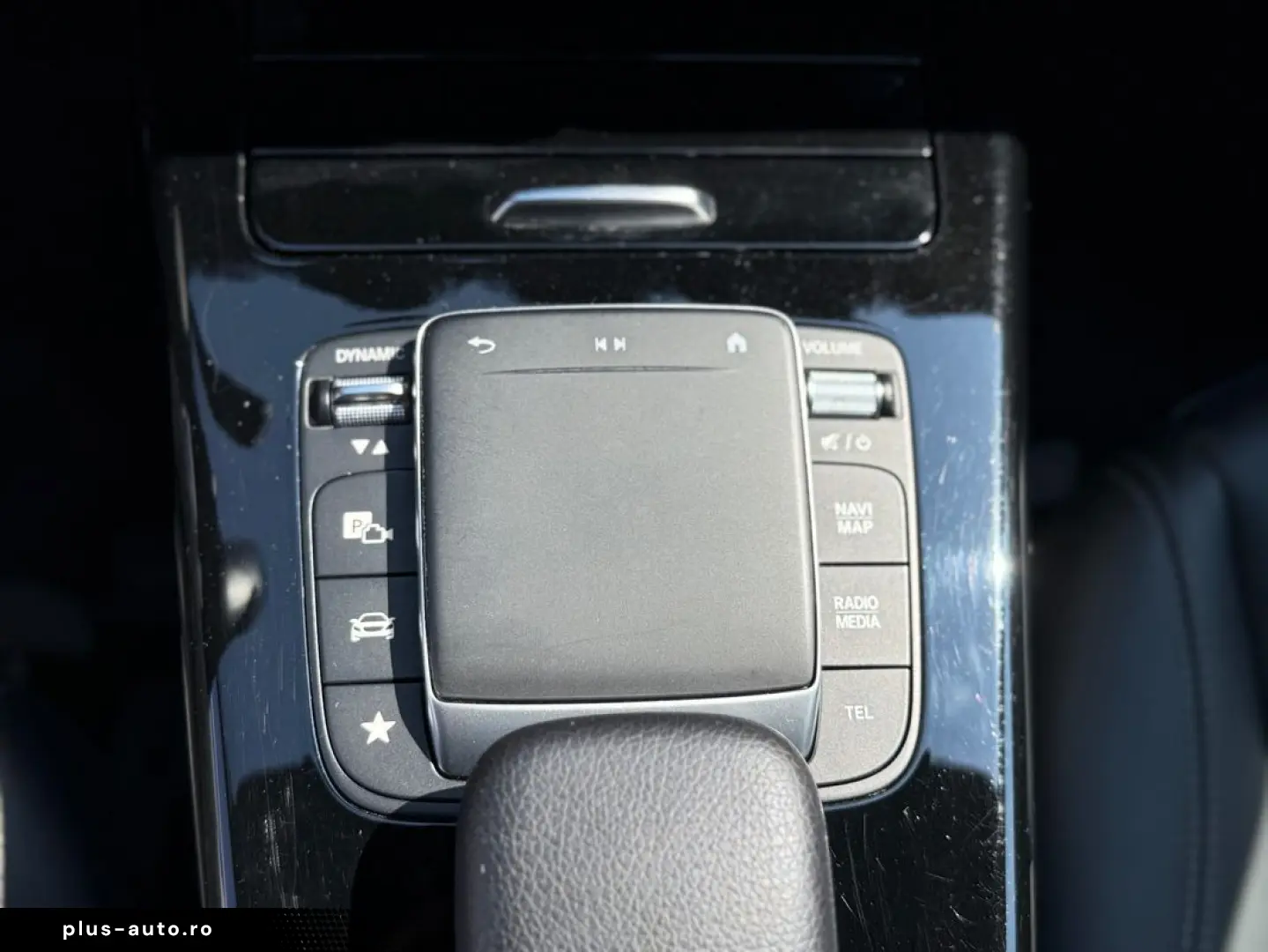 Mercedes-Benz A-200