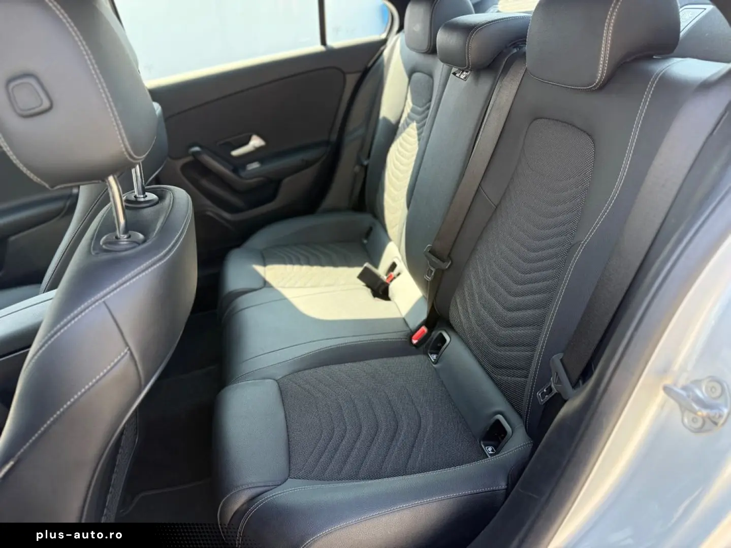 Mercedes-Benz A-200