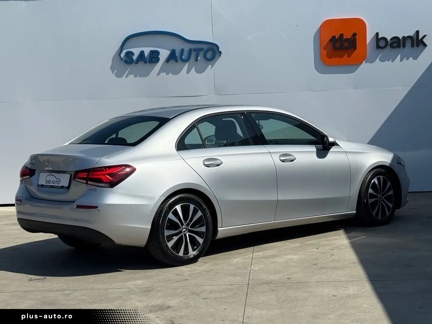 Mercedes-Benz A-200