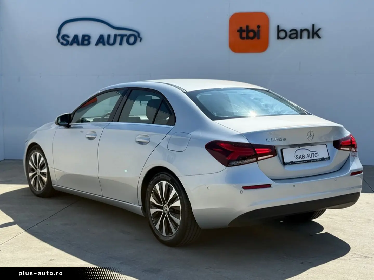 Mercedes-Benz A-200