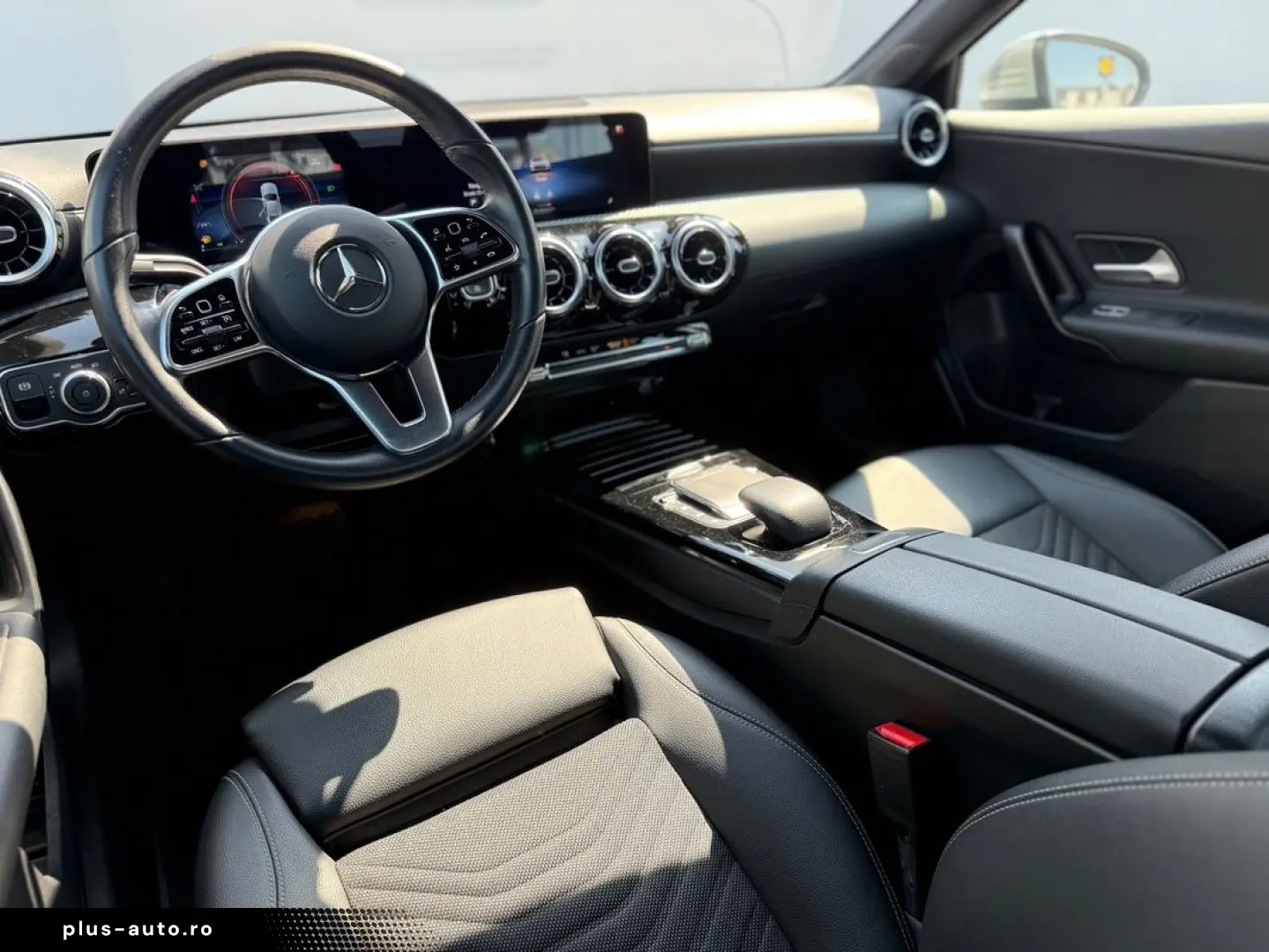 Mercedes-Benz A-200