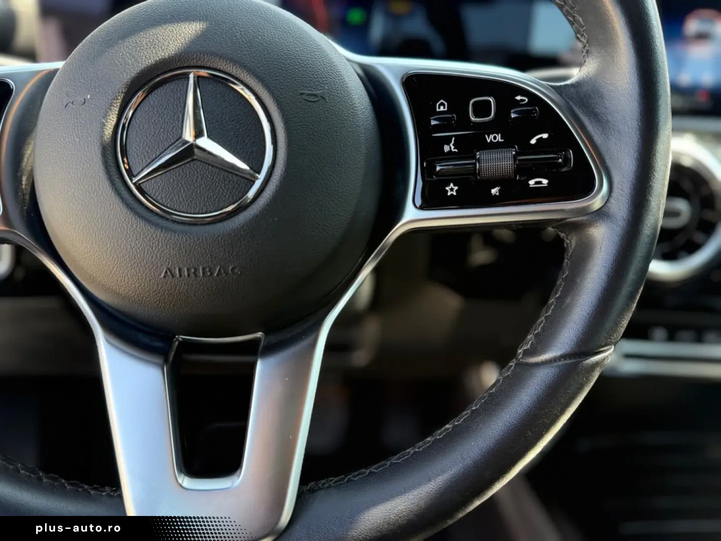 Mercedes-Benz A-200