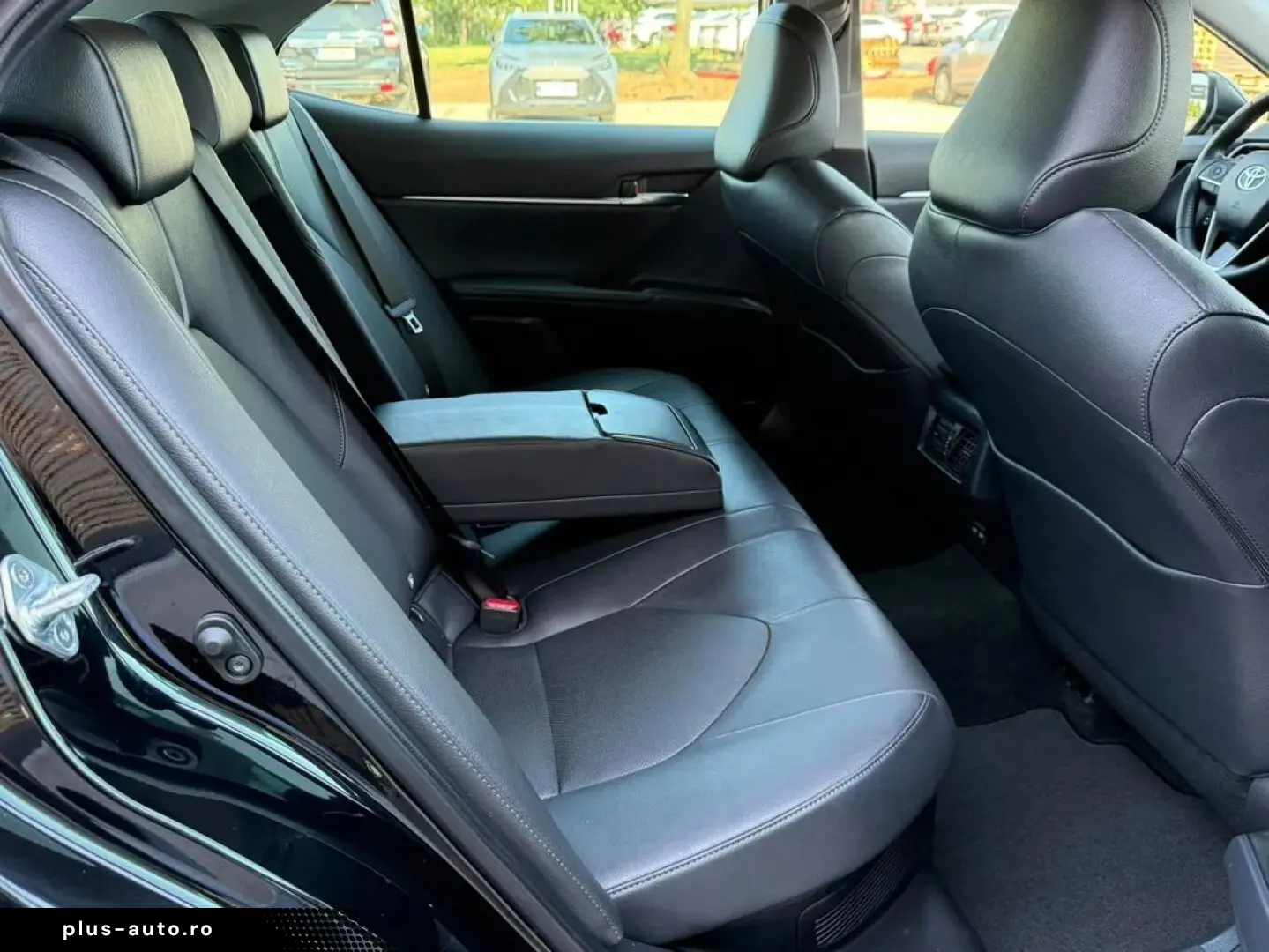 Toyota Camry Dynamic 2.5 Hybrid 218 Cp