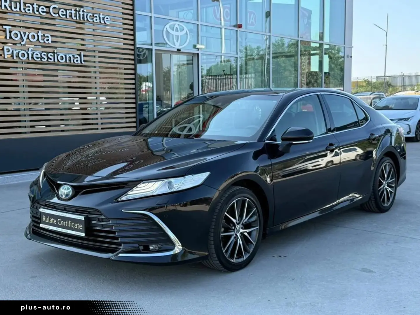 Toyota Camry Dynamic 2.5 Hybrid 218 Cp