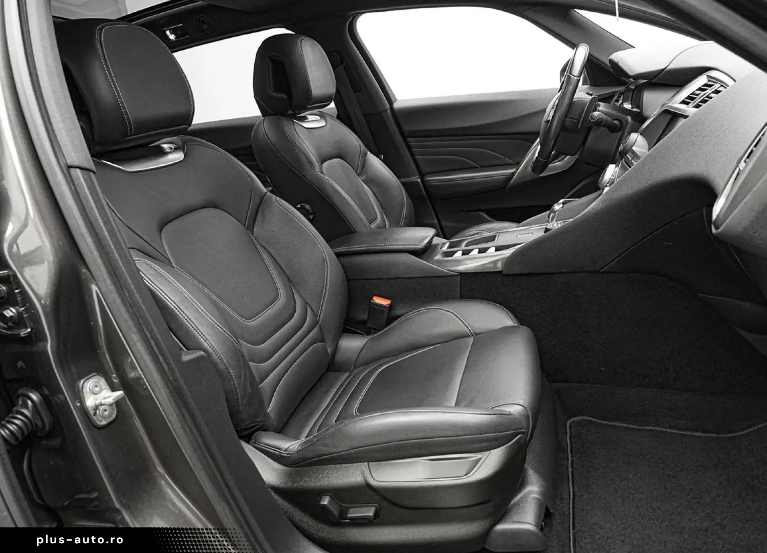 Ds-Automobiles Dsa-Ds5