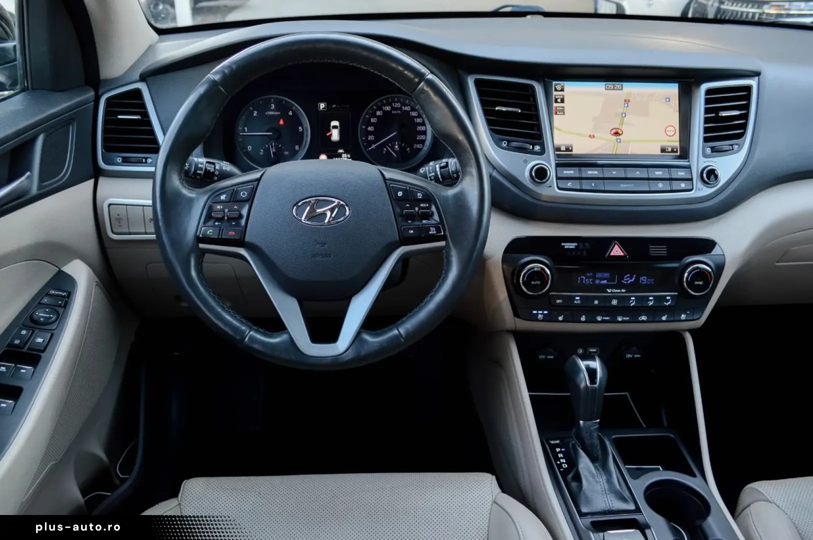 2017 Hyundai Tucson 1.7 CRDi 2WD DCT Premium   RATE FIXE   G