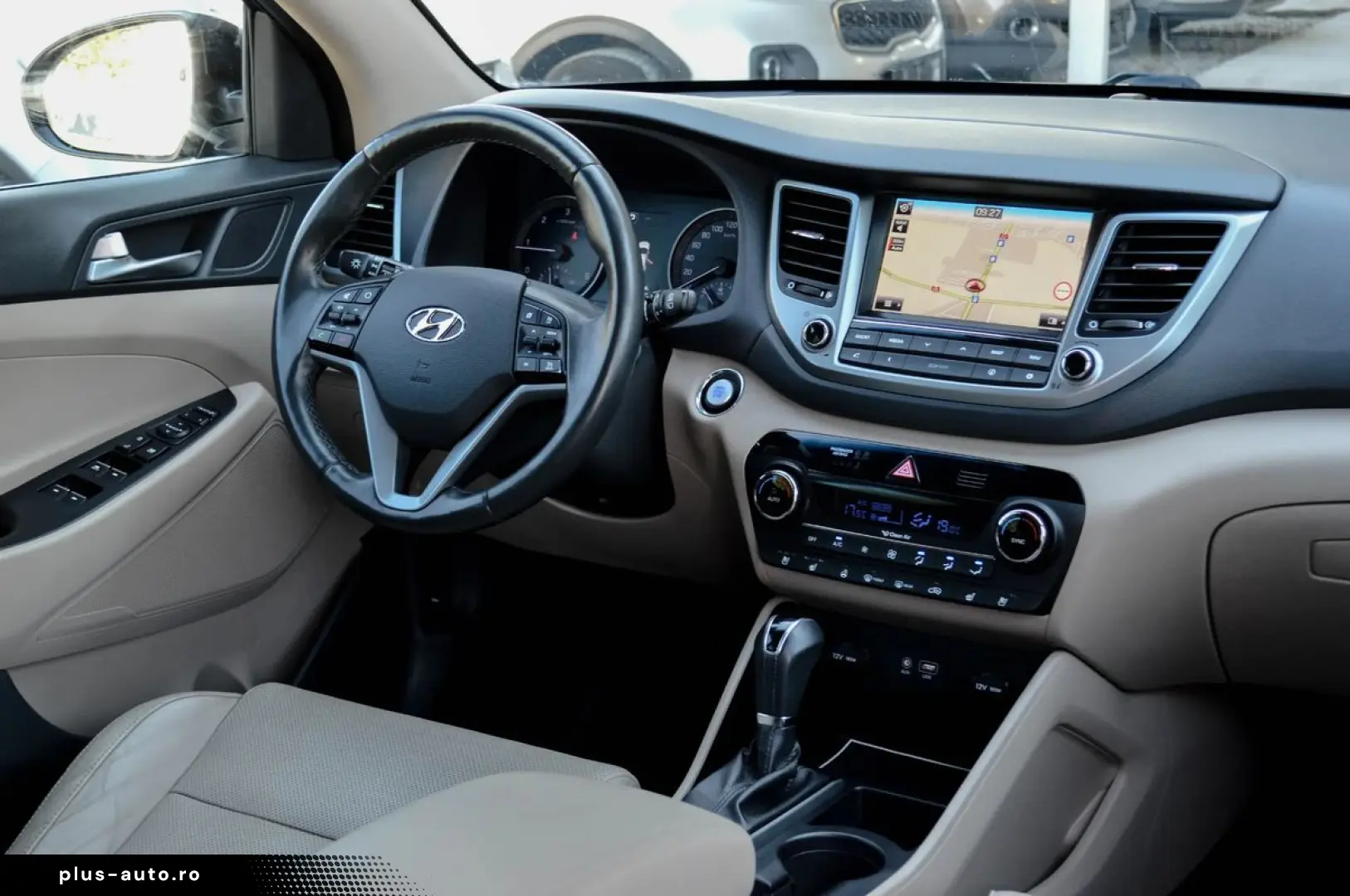 2017 Hyundai Tucson 1.7 CRDi 2WD DCT Premium   RATE FIXE   G