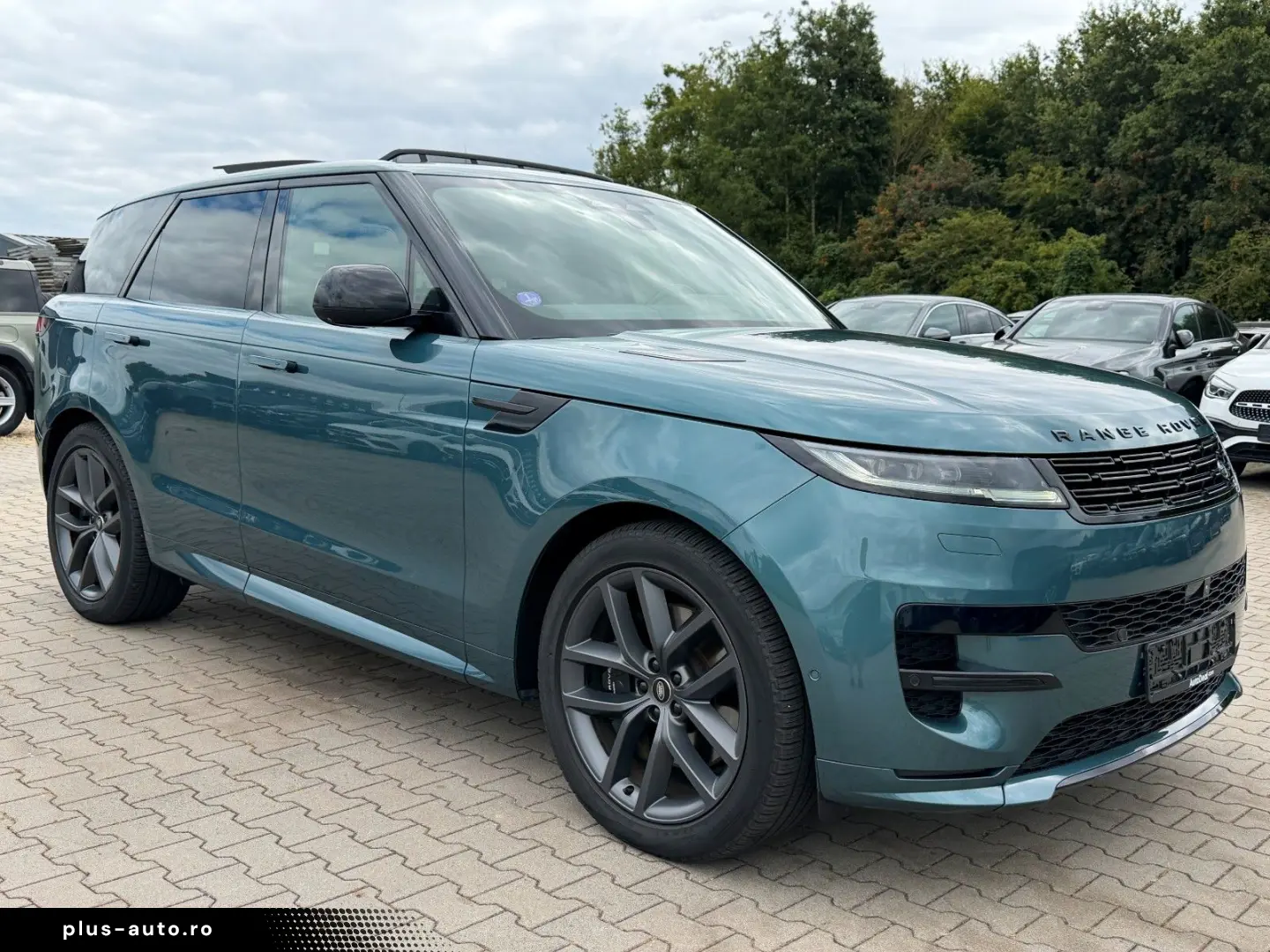 LAND ROVER Range Rover Sport P440e 3.0 Ltr HSE Dynamic Pano