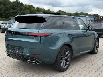 LAND ROVER Range Rover Sport P440e 3.0 Ltr HSE Dynamic Pano