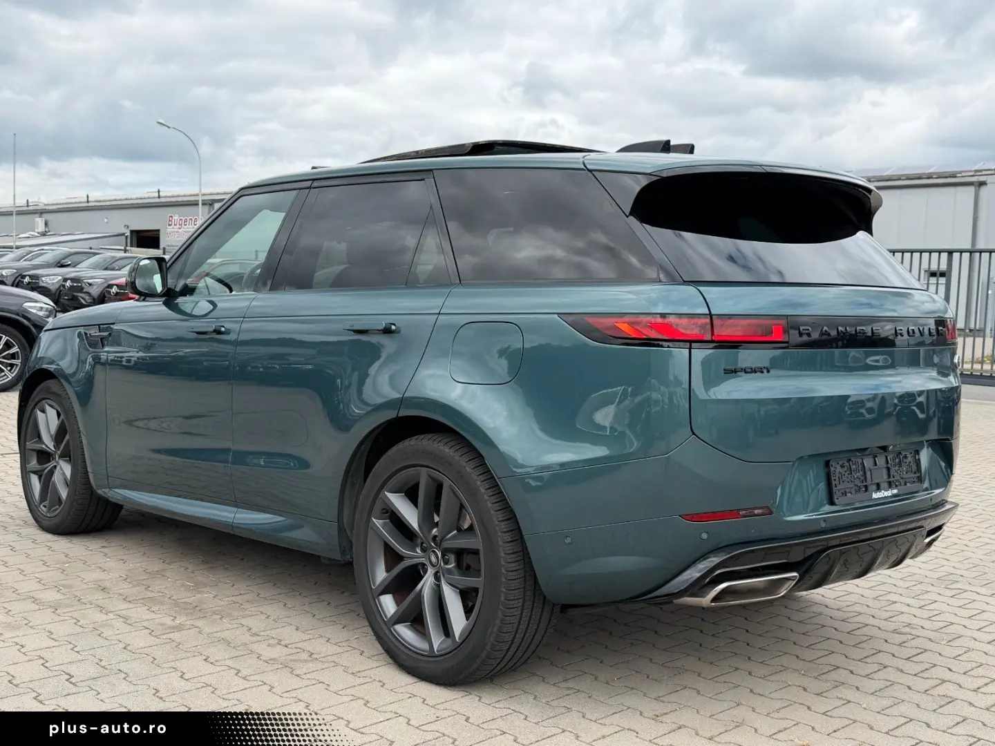 LAND ROVER Range Rover Sport P440e 3.0 Ltr HSE Dynamic Pano