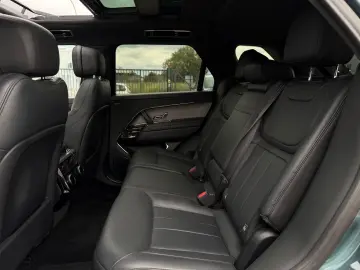 LAND ROVER Range Rover Sport P440e 3.0 Ltr HSE Dynamic Pano