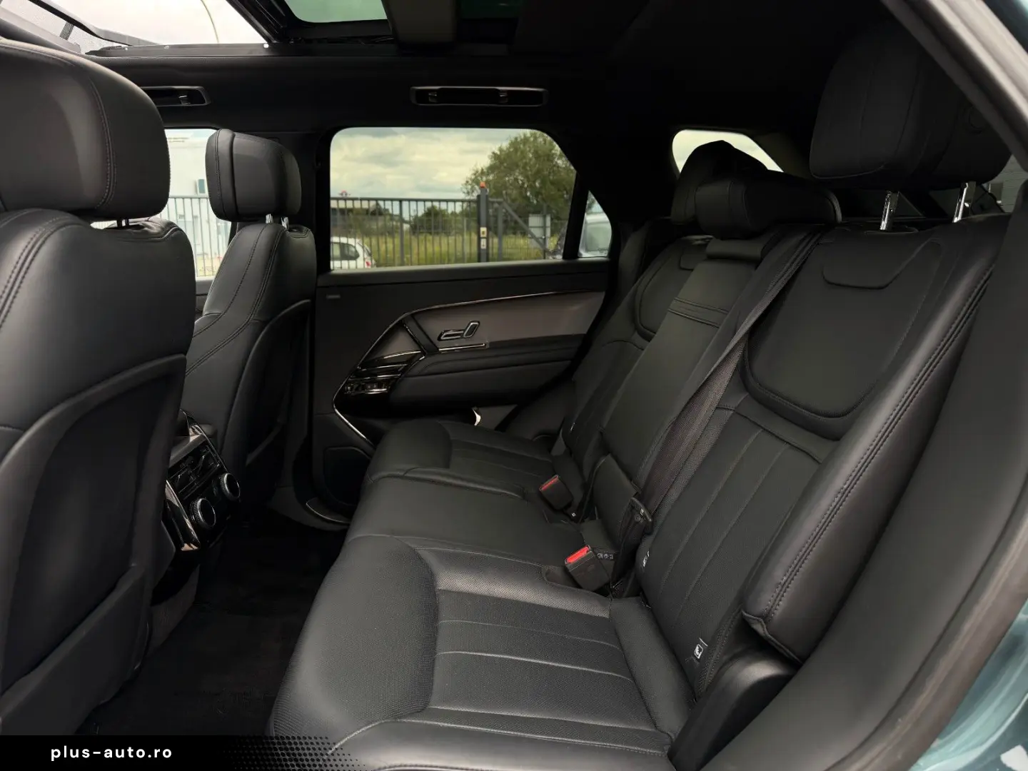 LAND ROVER Range Rover Sport P440e 3.0 Ltr HSE Dynamic Pano