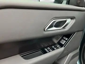 LAND ROVER Range Rover Velar P400e Dynamic SE