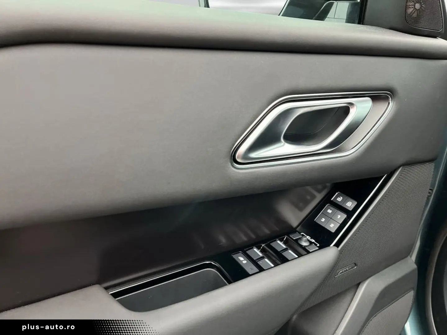 LAND ROVER Range Rover Velar P400e Dynamic SE
