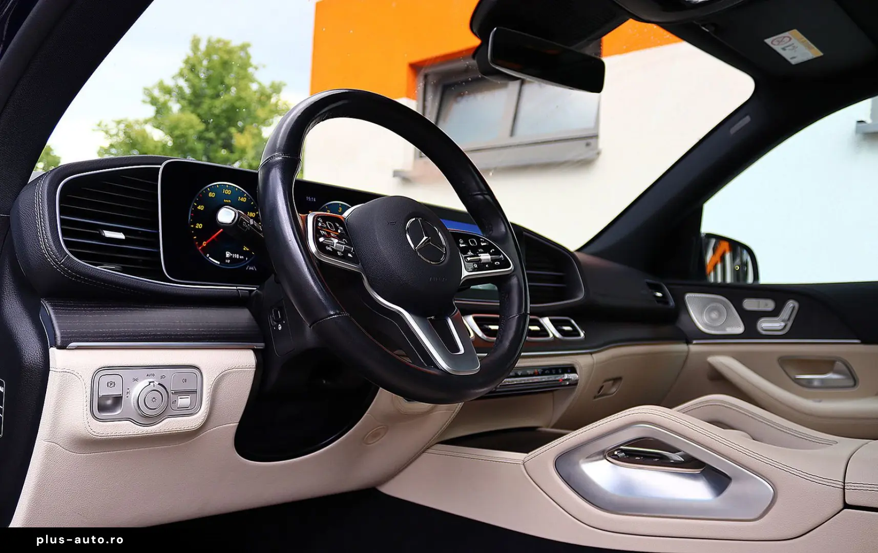 MERCEDES-BENZ GLE 350 de 4M AMG DISTRO PANO KAM360 BURMESTER
