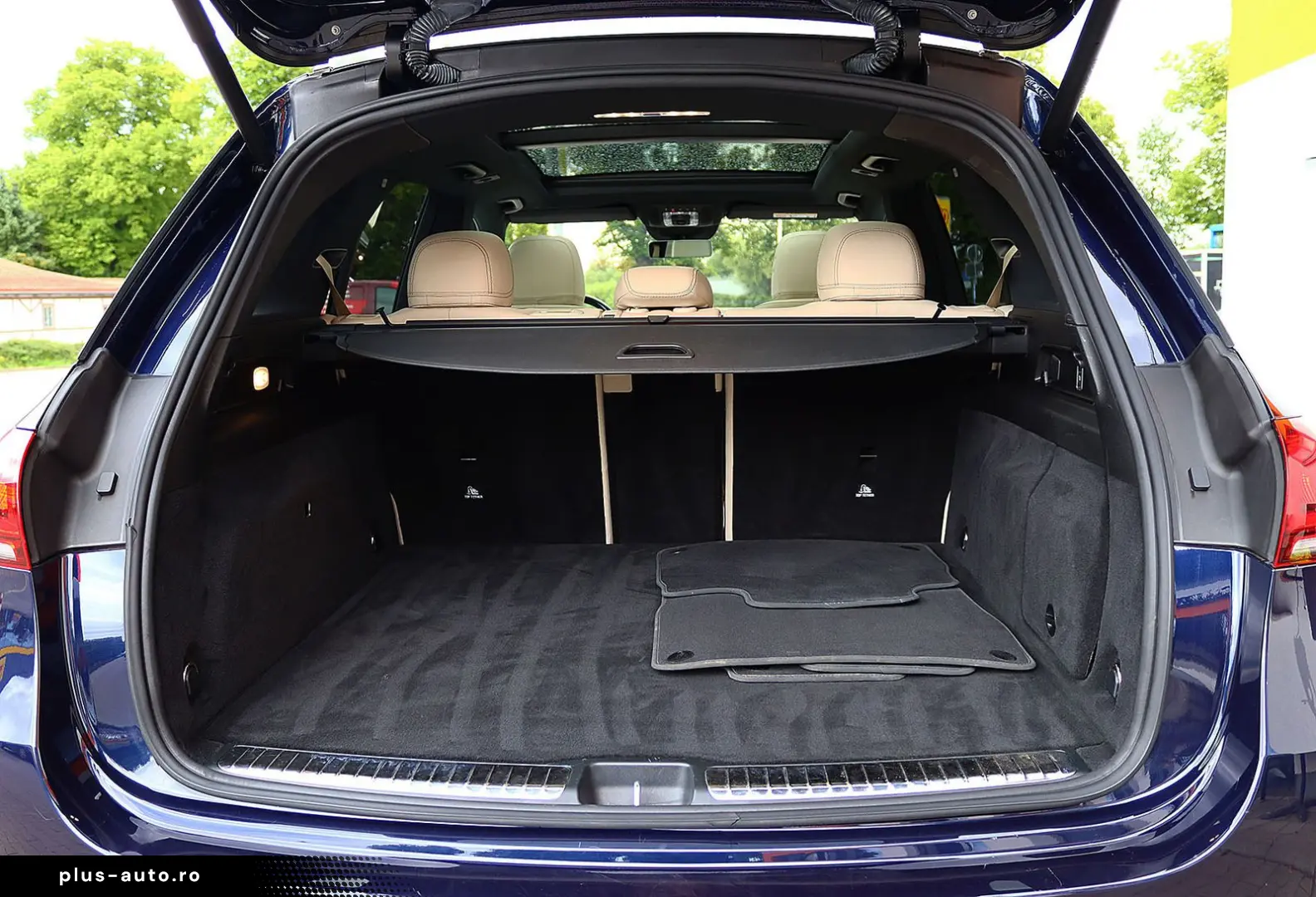 MERCEDES-BENZ GLE 350 de 4M AMG DISTRO PANO KAM360 BURMESTER