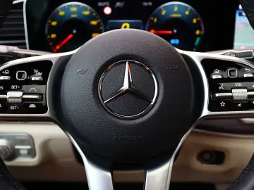 MERCEDES-BENZ GLE 350 de 4M AMG DISTRO PANO KAM360 BURMESTER