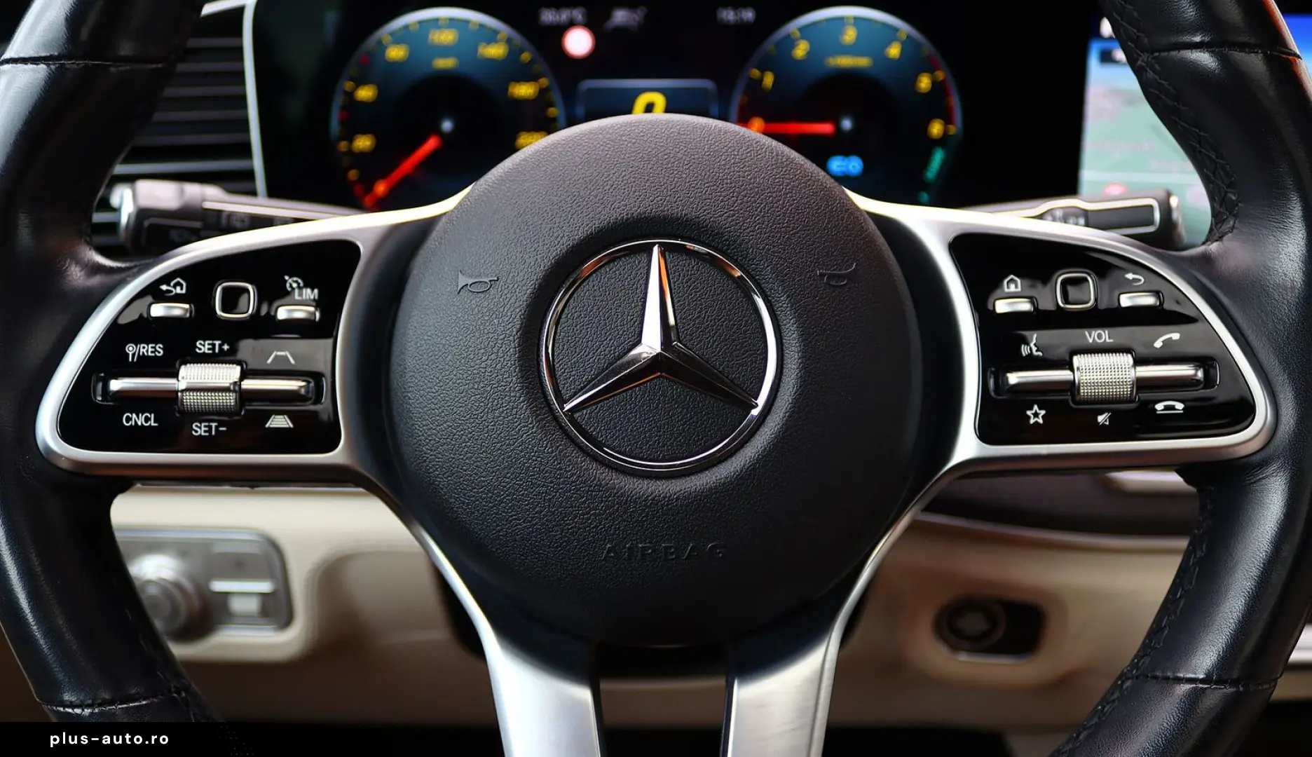 MERCEDES-BENZ GLE 350 de 4M AMG DISTRO PANO KAM360 BURMESTER