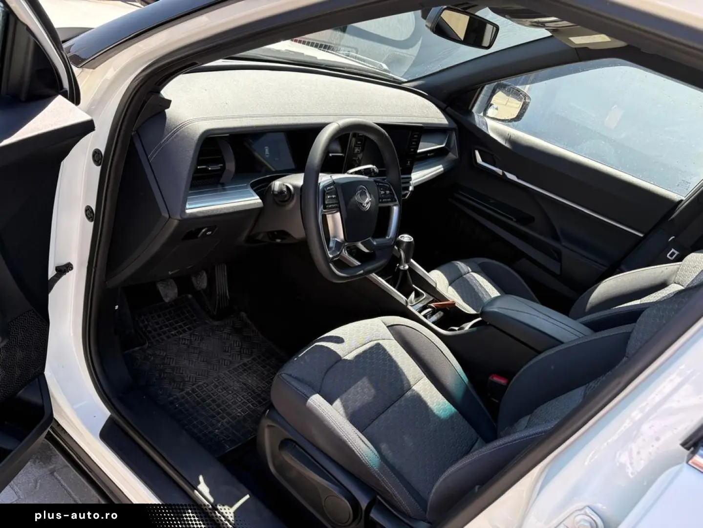 Ssangyong Torres   2023   1.5 T benzina   2WD   echipare Clu