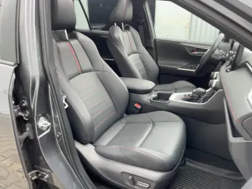 TOYOTA RAV4 2.5 Plug-In Hybrid Style