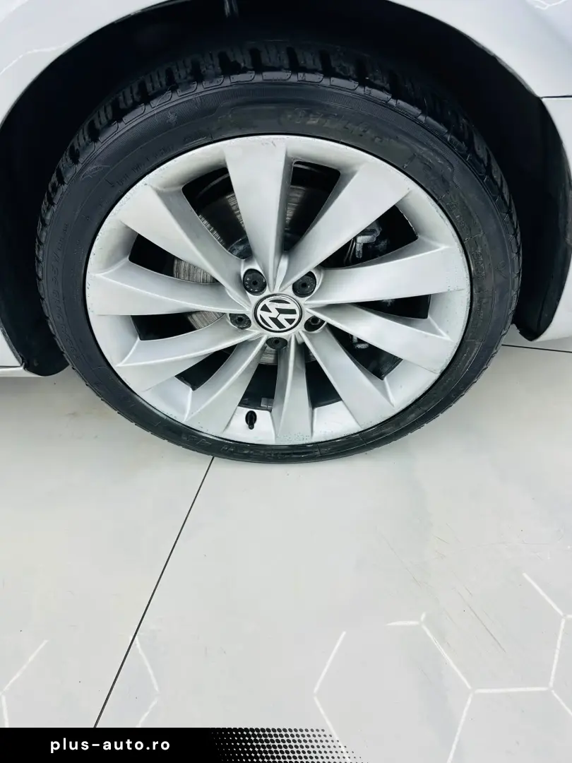 VOLKSWAGEN PASSAT 2009 2.0D E5 Garantie 12 Luni Rate Avans 0