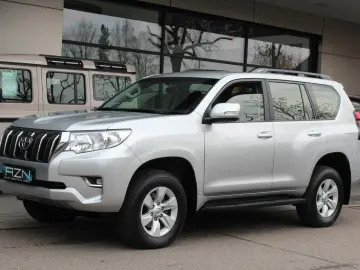 TOYOTA Land Cruiser 2.8 D-4D 7 Locuri
