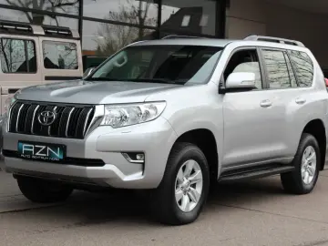 TOYOTA Land Cruiser 2.8 D-4D 7 Locuri