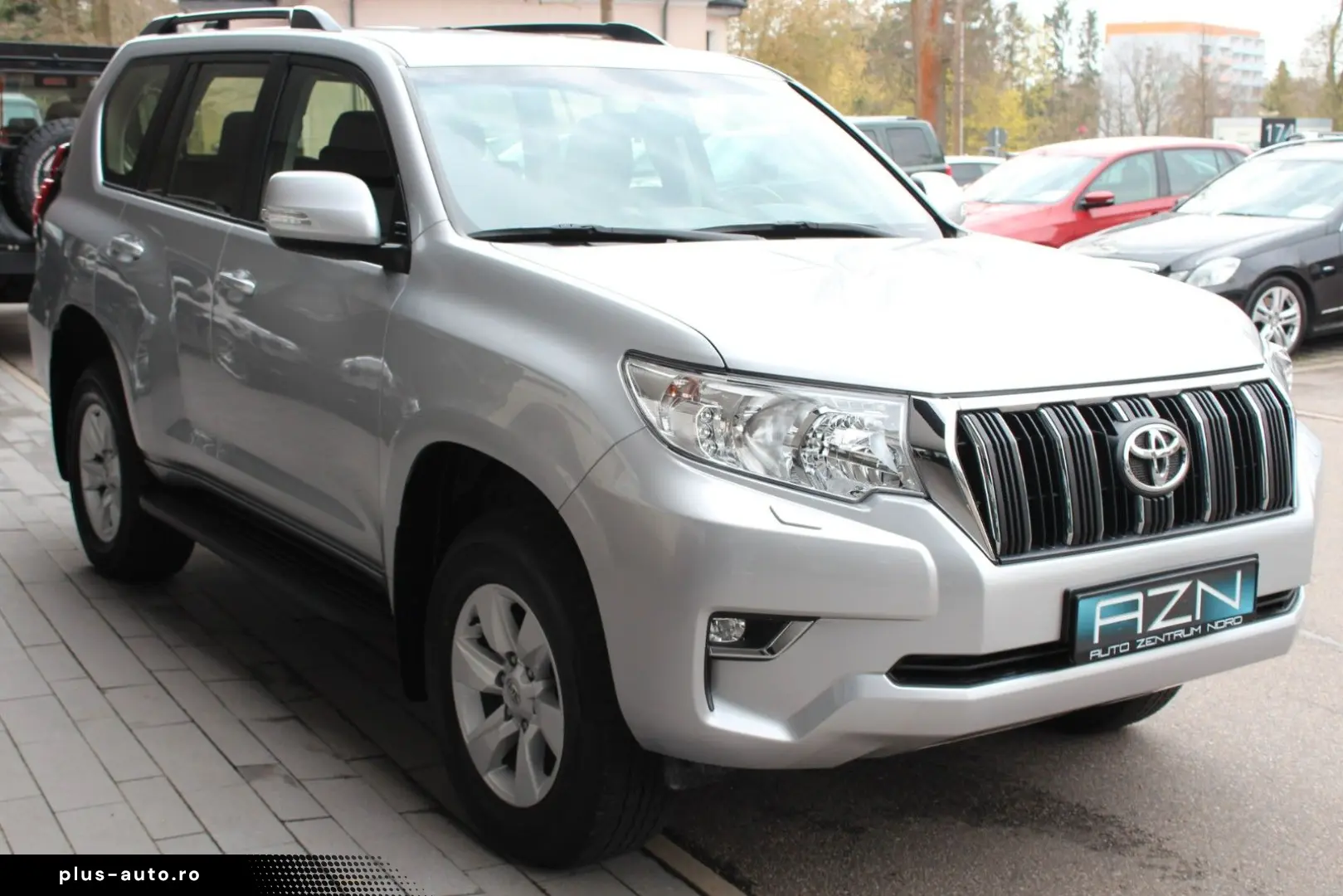 TOYOTA Land Cruiser 2.8 D-4D 7 Locuri