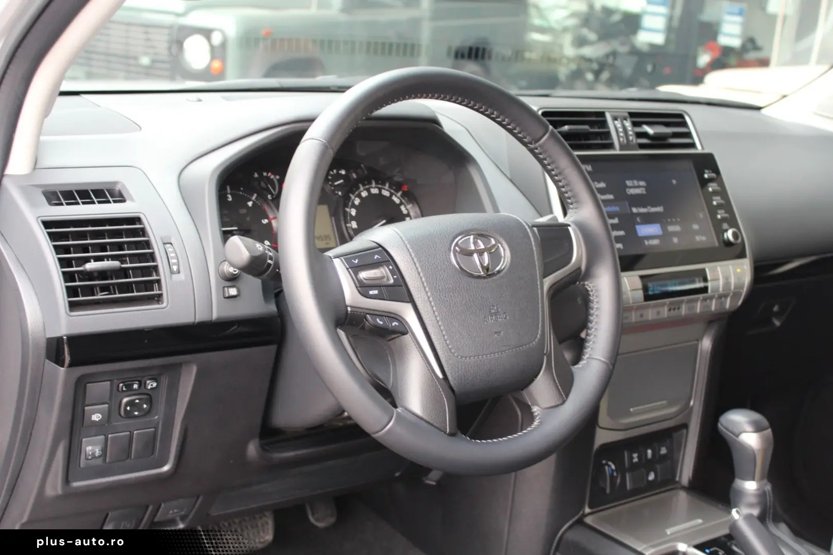 TOYOTA Land Cruiser 2.8 D-4D 7 Locuri